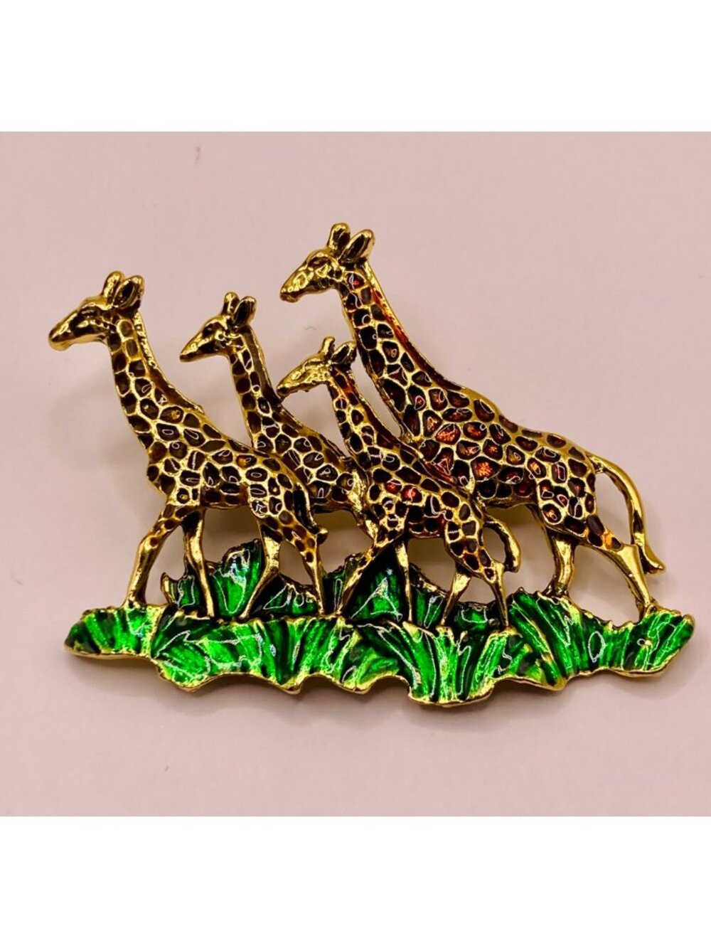 Gold-Tone Enamel Giraffe Family Brooch Pin Wildlife-Themed -38B